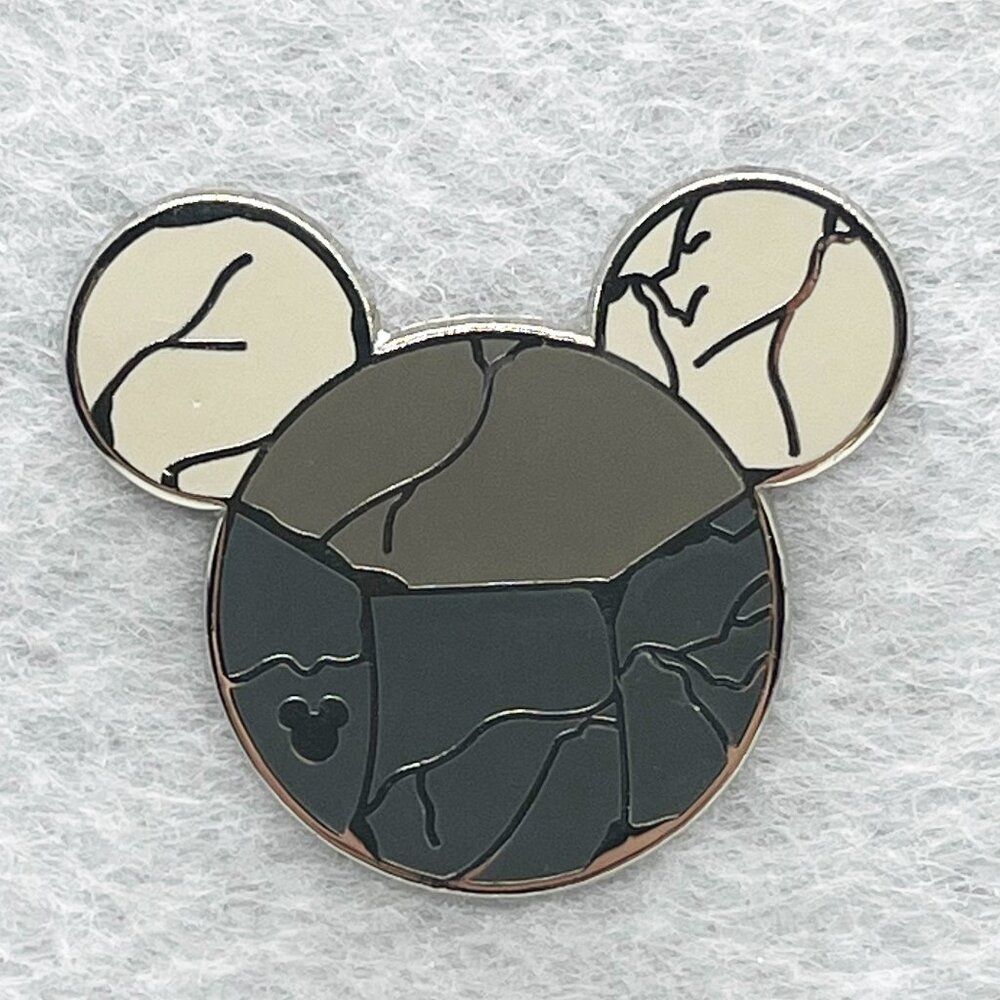 🔮 5/$25 Disney's‎ Polynesian Resort Mickey Icon Pin